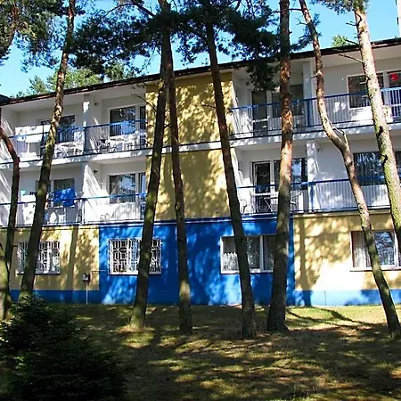 Osrodek Wypoczynkowy Ania * ジビジノ